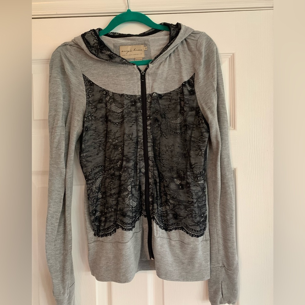 Evy’s Tree - lace hoodie